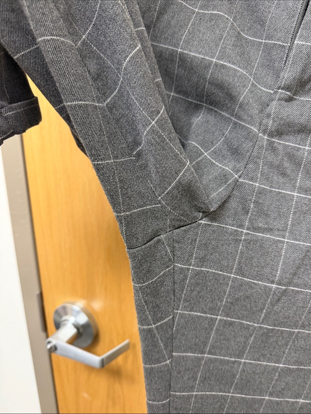 Hot Topic Classic Tapered Cuffed Charcoal Gray Windowpane Trousers size L - Picture 8 of 8